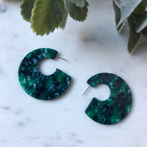 The Sage - Emerald Resin Hoops - Picture 2 of 3